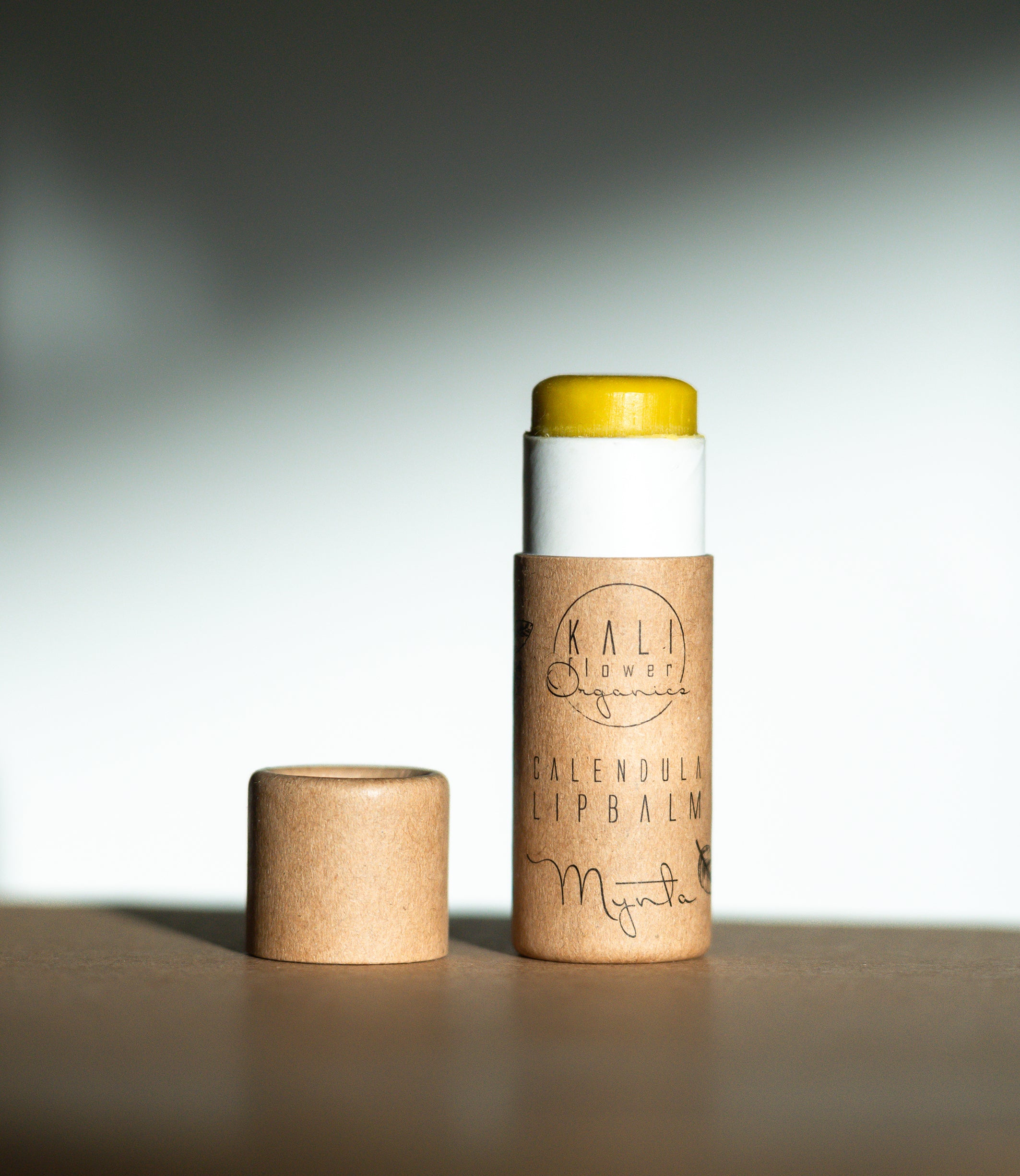 Kaliflower Organics Läppcerat i papphylsa 10ml