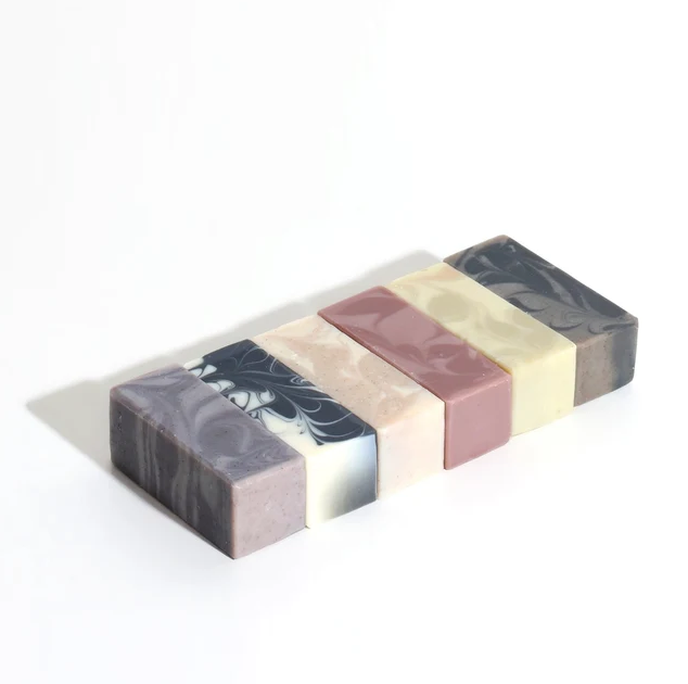 Kaliflower Organics Presentbox med handgjorda & ekologiska tvålar 6 x 40g